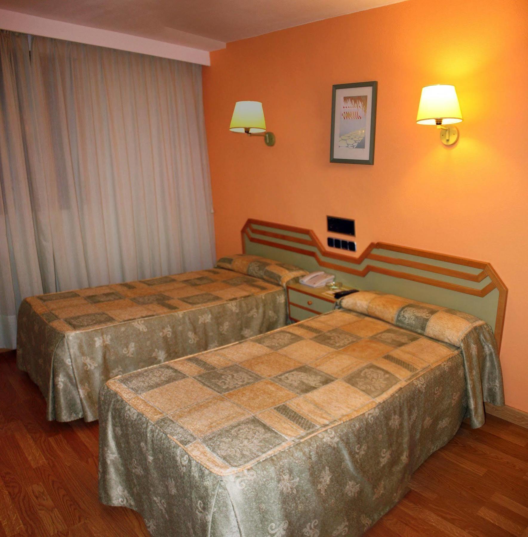 Hotel Alda גיחואלו מראה חיצוני תמונה